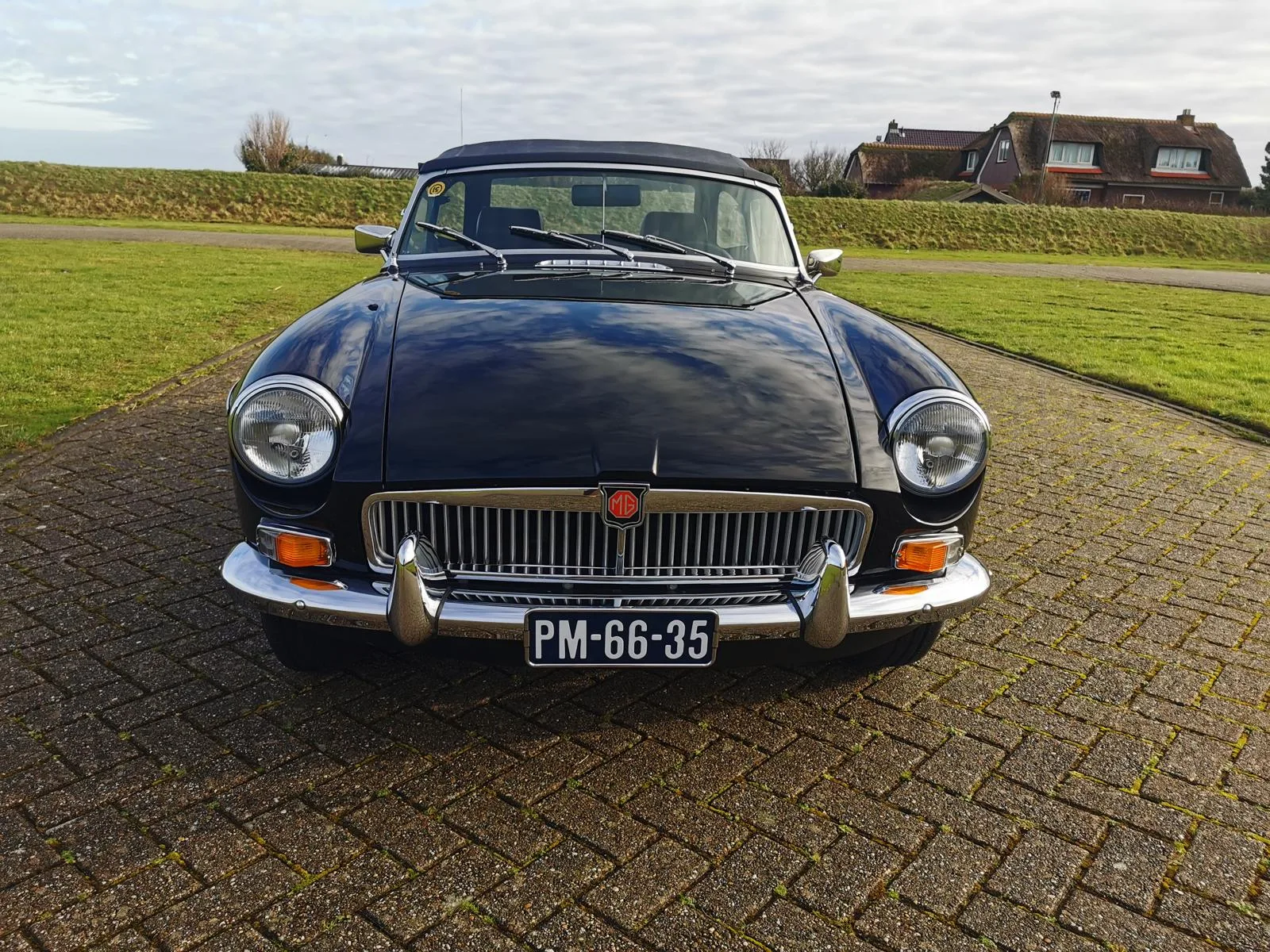 MG MGB Roadster Mk II (1969) – foto 15